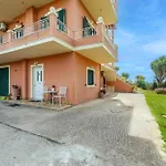 Even Ezer With Private Pool Апартаменты Poulades