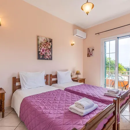 Even Ezer With Private Pool Pouládes