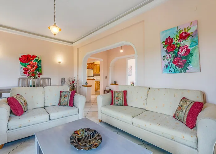 Even Ezer With Private Pool Pouládes