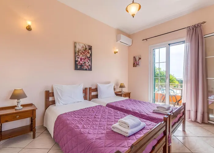 Even Ezer With Private Pool Pouládes