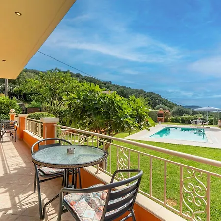 Apartament Even Ezer With Private Pool Pouládes